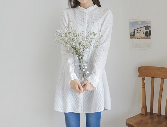 <br>7DA12358CC_Flower embroidery Cancan blouse