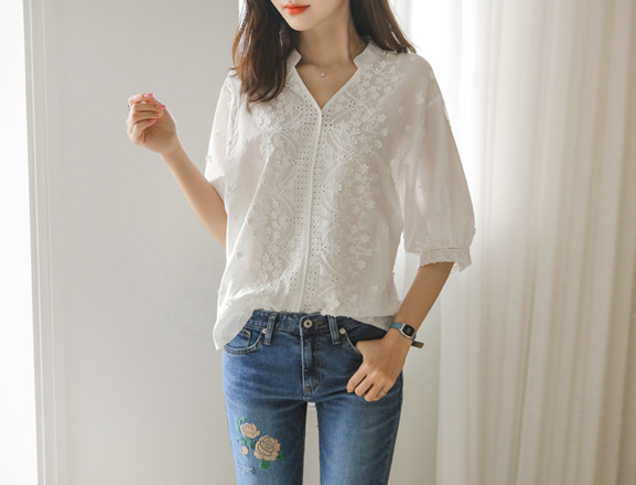 <br>6EA00004CC_Camelli Punching Blouse