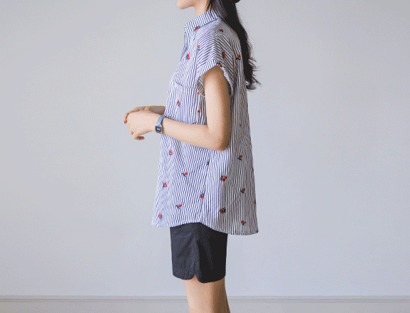 <br>7DA12612BB_Petite embroidery striped cotton shirt