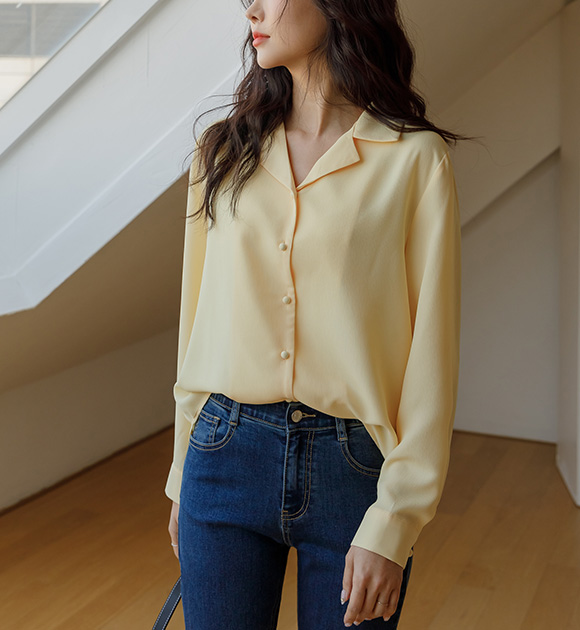 5DA27498AA_Carven Wrinkle Free Collared Blouse