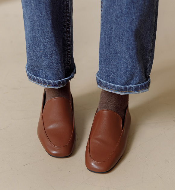 8DA28555KK_ Hemok soft leather simple Loafers