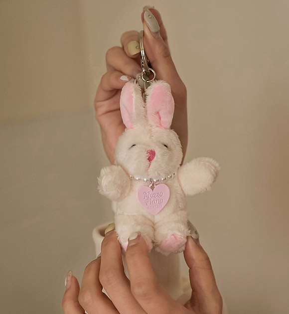 6DA29341JJ_Heart necklace rabbit key ring