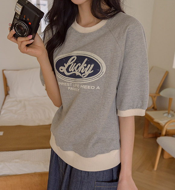 8DA29802LJ_Lucky Print Short-sleeved Sweatshirt