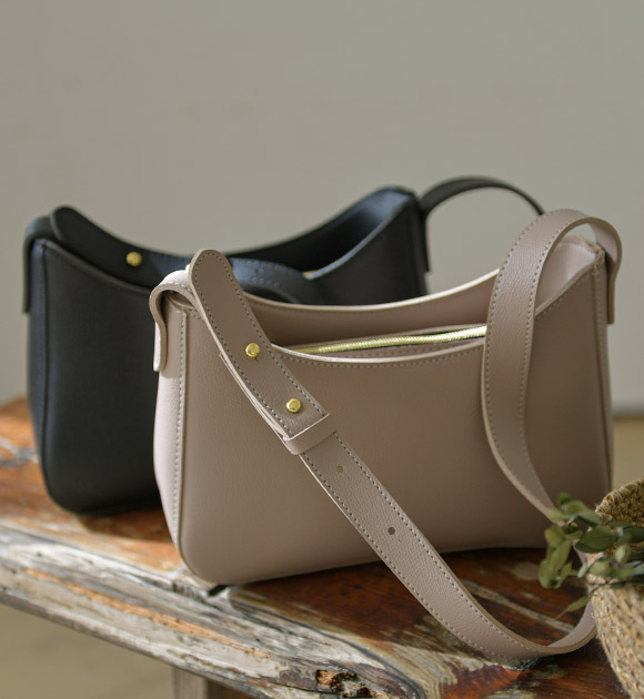 <br>8DA22513GG_Luben Daily Leather Shoulder Bag