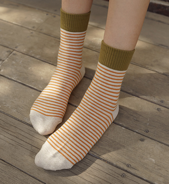 6DA28712HH_Vingles Stripe Color-Matching Socks