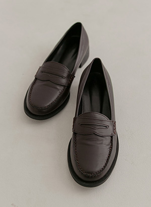 8DA28816HH_Smen round toe leather loafers