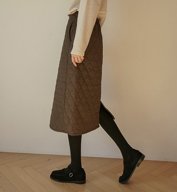 5DA28980AA_Camiroon pocket padded skirt