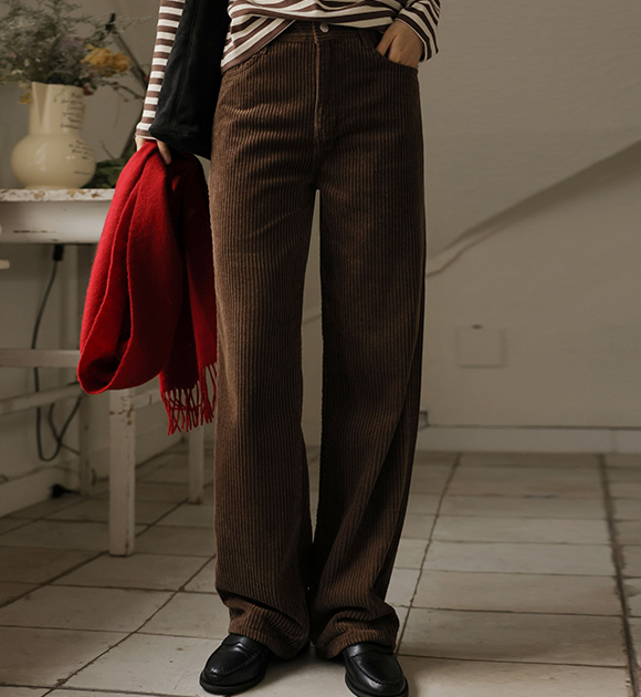 8DA29245AA_Winterland corduroy straight pants