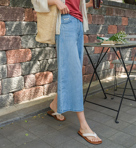 8OA0736LJ_[JUST BETTER] Airy A-Line Culotte Denim Pants