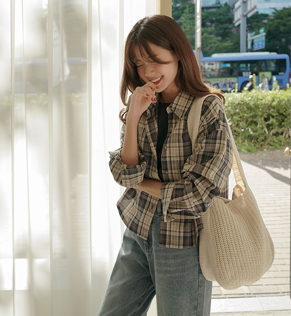 5DA28741KK_Seasonable Fall Check Crop Shirt