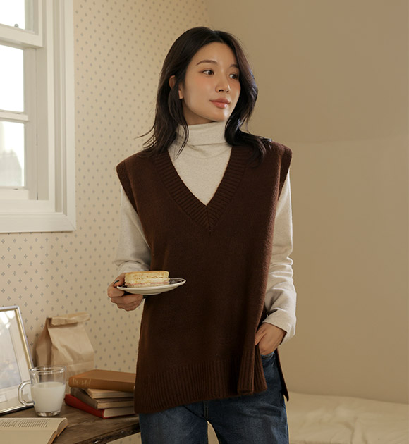 8DA30727NN_Gate V-neck Knit Vest