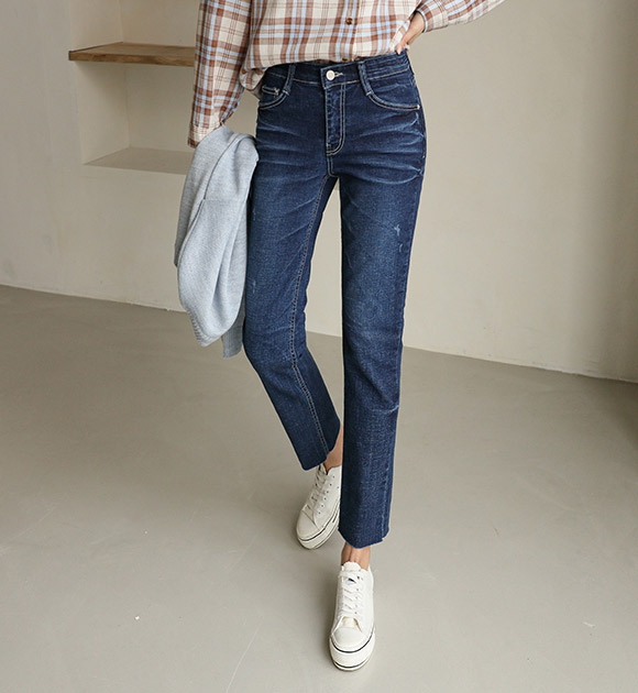 <br>8DA22063DD_Tuga Embossed Wash Deep Blue Straight Jeans