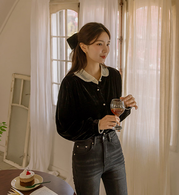 5DA30804NN_Lace Collar Velvet Blouse