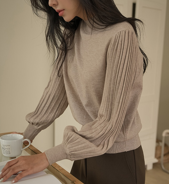 <br>8FO0090GG_Thick Fluffy Sleeve-pleated Half Neck Knitwear