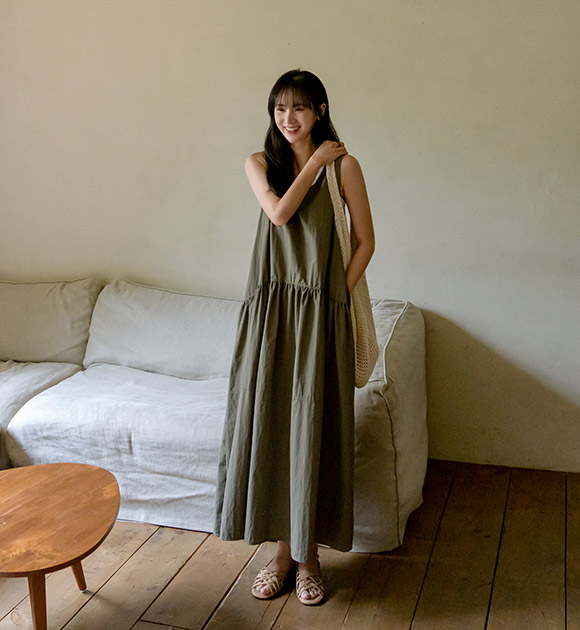 5DA31411NN_Cool U-Neck Shirred Sleeveless Dress