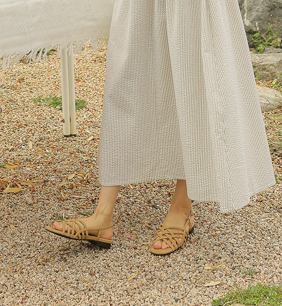 5DD00254NN_Hedia Lattice Suede Sandals