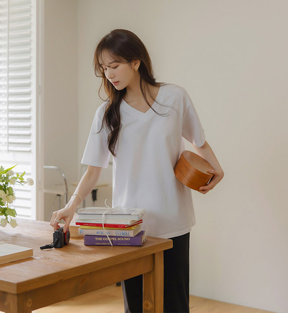 6DA31521HN_Spring Label Point V-necked Short-sleeved shirt