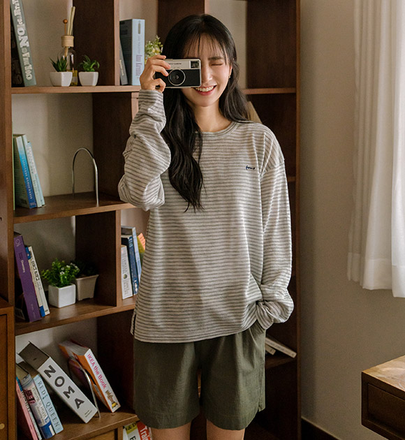 6DA31576HR_Oversized Embroidered Striped Slit Knitwear