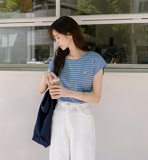 4OA0878HN_[JUST BETTER] Monet Stripe Wrinkle Texture Tee