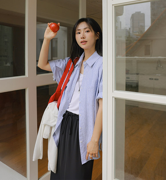 6DA31642HN_Biscuit Patch Loose-fit Short-sleeved Shirt