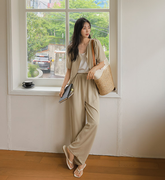 6CS00022JJ_[Outfit set] [JUST BETTER] Renere 2-Way Blouse + Banding Pants Set