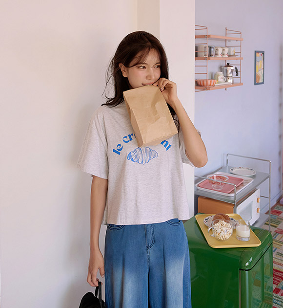 4DA31660HN_Croissant Boxy Short-sleeved T-shirt