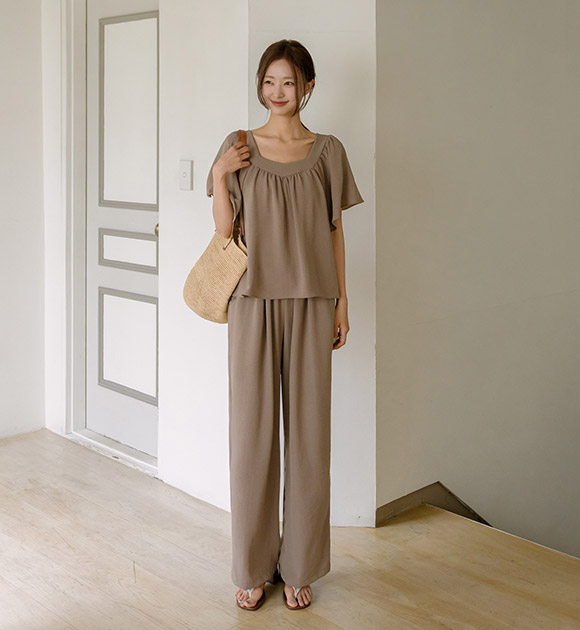 6DA31696HR_Esther Shirring Blouse+Banding Pants Set