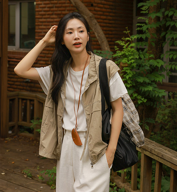 6DA31727JJ_Marine Rustling Hooded Zip-Up Vest