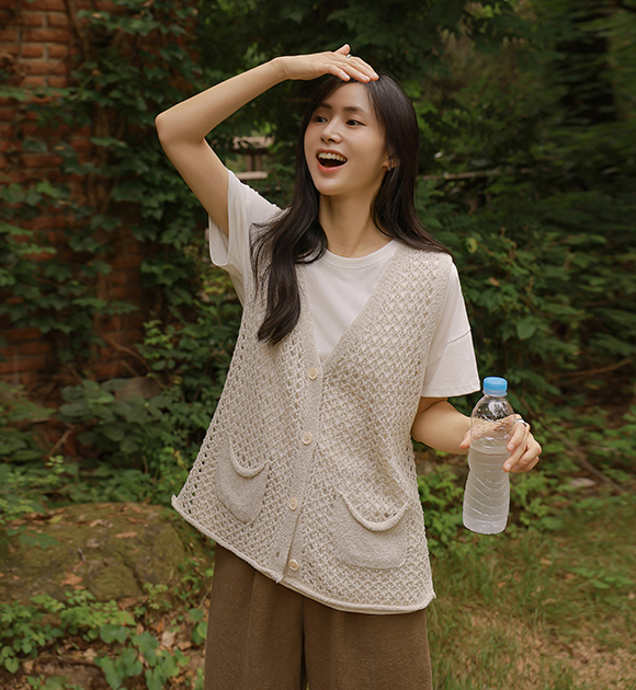 6DA31732HR_Almond Pocket Eyelet Vest