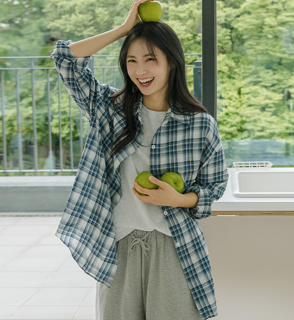 6DA31778HR_Light Loose Fit Embossed Shirt