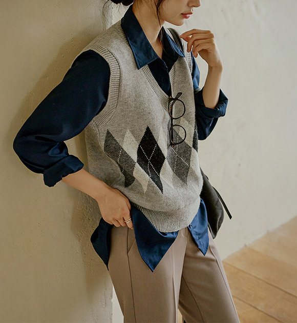 5DA31844HN_Kano Argyle Knit Vest