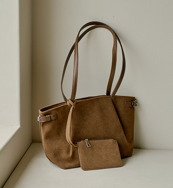 5DD00325HR_Poy Suede Buckle Shoulder Bag (Card Wallet Set)