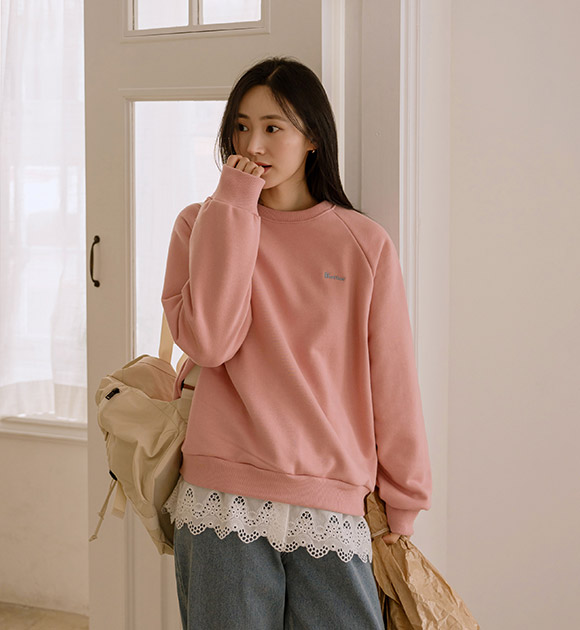 5OA0755JJ_[JUST BETTER] Sand Berry Embroidery Raglan Sweat Shirt