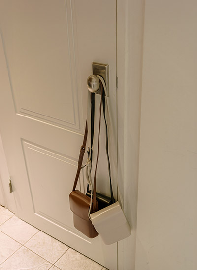 4DD00331HN_Marine Square Flap Crossbody Bag