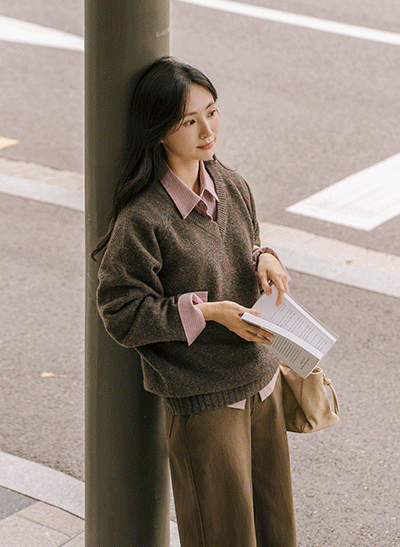 6DA31969HR_Choice V-necked Loose Fit Wool Knitwear