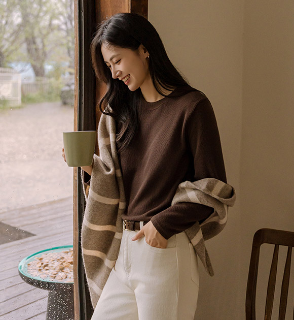 5DA31996HR_Thick Ribbed Stretch Round Tee with Minimal Sheerness