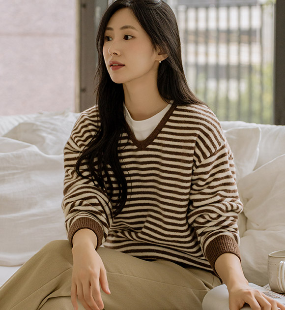 6DA32045HR_Sally Striped V-neck Knitwear