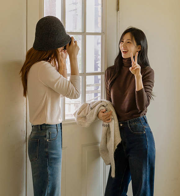 5DA32057HN_Minimal Sheerness Thick Ribbed Spandex Turtleneck Tee