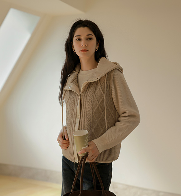 8QT136HN★_[BETTER] Monbeu Knit Color-block Padded Vest