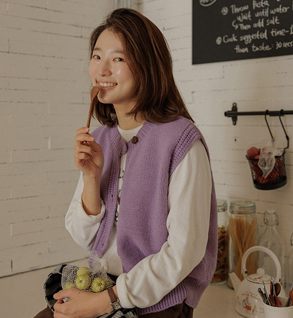 4DA32078HR_Crayon Color Pop Knit Vest