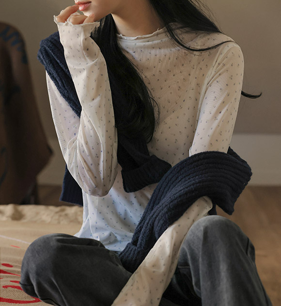 5DA32129NN_Layered Item Flower Wavy Spandex Tee