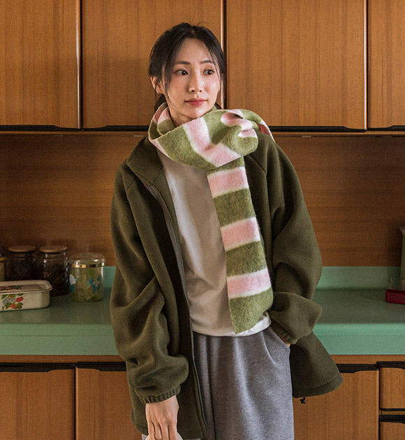 6DD00363JJ_Rolly Wool Striped Knit Scarf