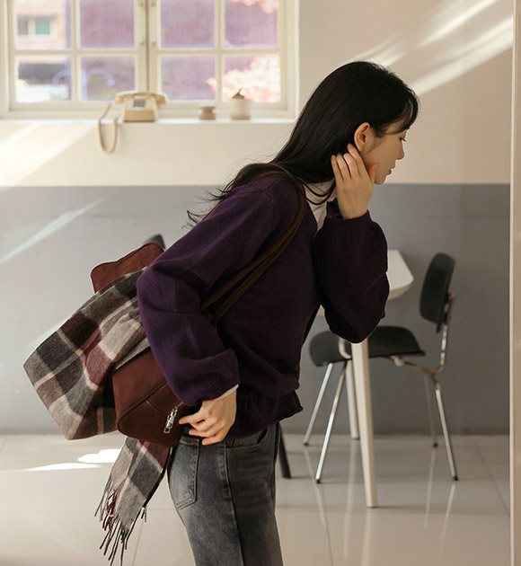 4DA32210CW_Lady String V-necked Knitwear