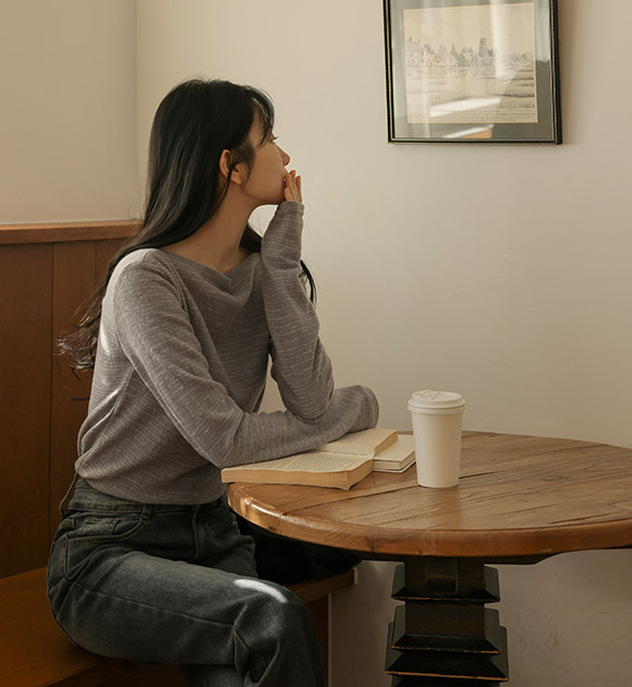 4DA32221NN_Fleece-lined Striped Boat Neck T-shirt