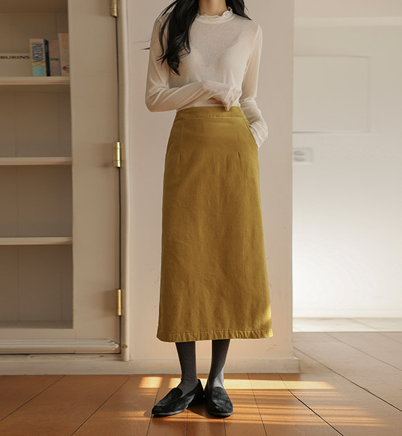 4DA32218NN_Dart H-Line Banding Skirt