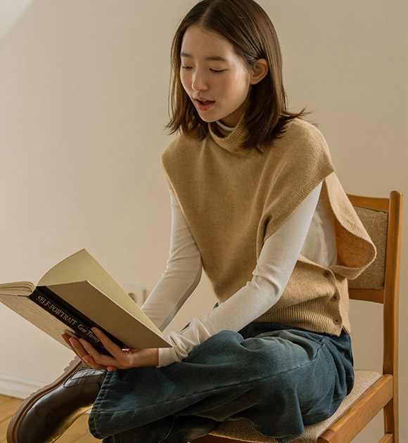 4DA32228NN_Superfine Wool Placket Turtleneck Knit Vest