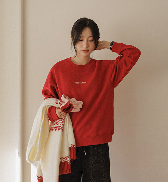 5DA32250NN_Mini Embroidery Slit Sweatshirt