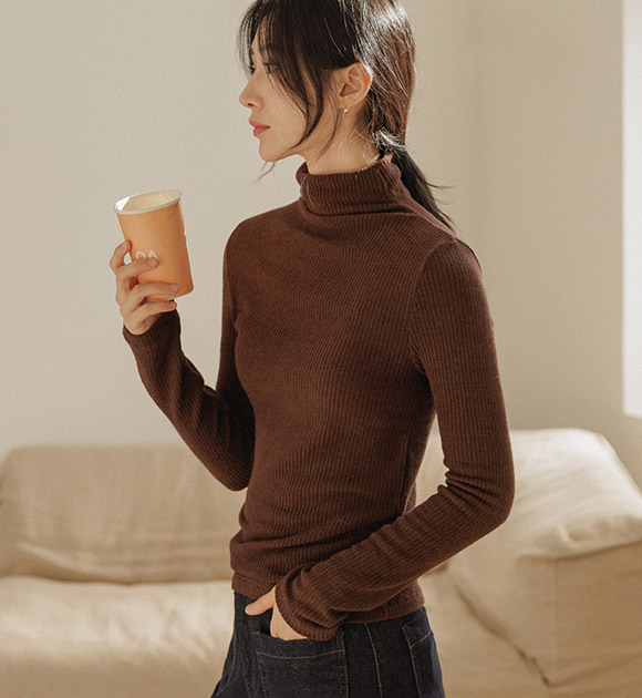 5DA32247JJ_Knit-touch Wool Angora Natural Turtleneck Tee