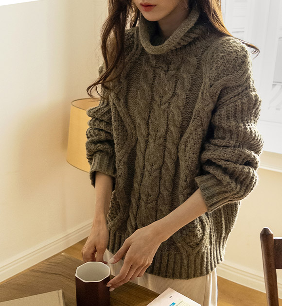 6DA32321CW_Fisherman Rib Cable Turtleneck Knitwear