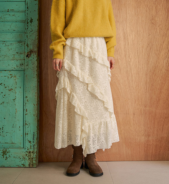 5DA32356CW_Fleece-Lined Lace Asymmetrical Tiered Skirt